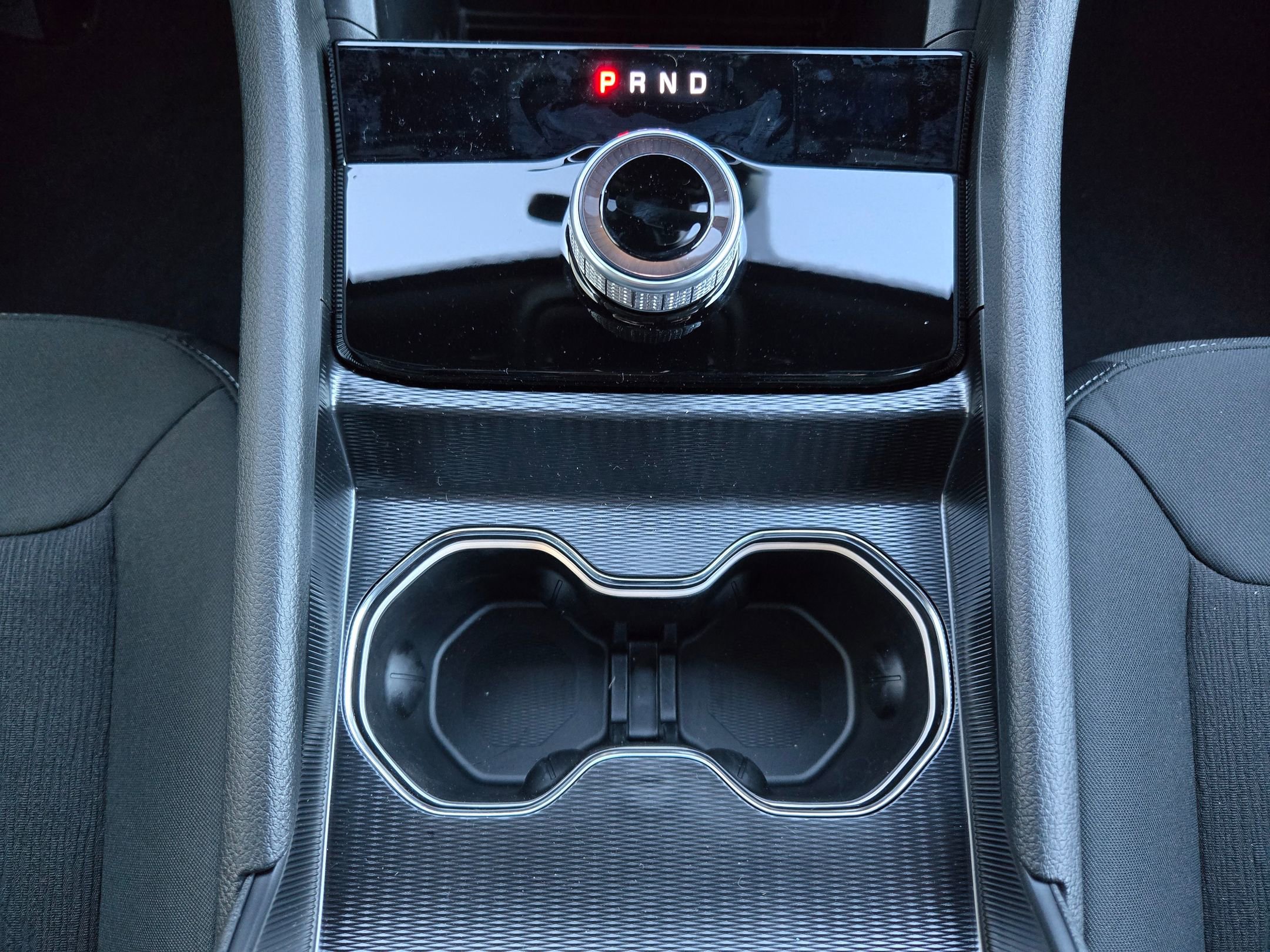 New 2025 Jeep Grand Cherokee Laredo image 13