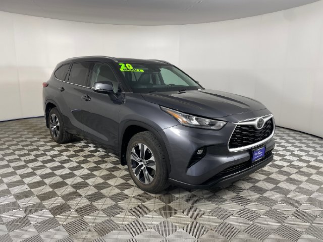 Used 2020 Toyota Highlander XLE AWD/4WD image 24