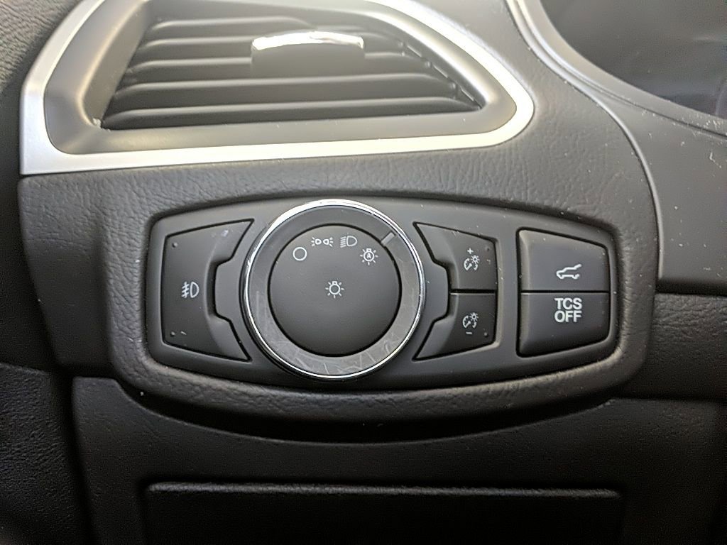 Used 2023 Ford Edge SEL w/ Sport Appearance Package AWD/4WD image 21