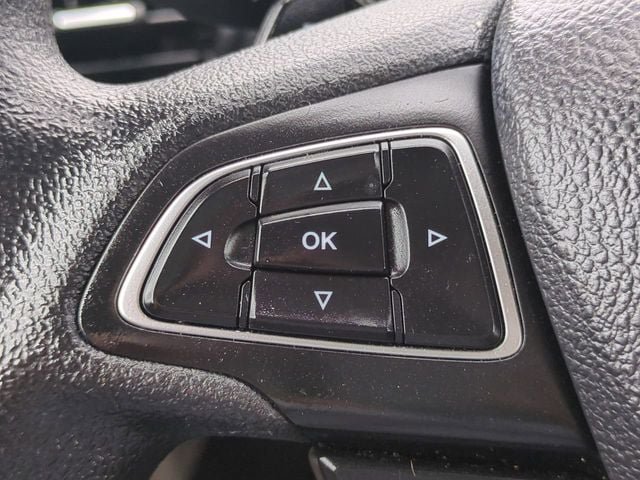 Used 2017 Ford Escape SE FWD image 23