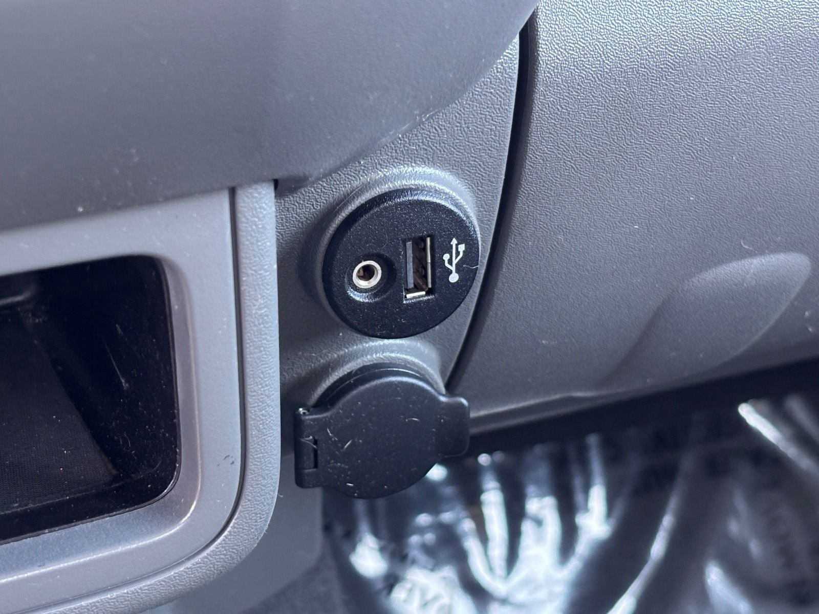 Used 2019 Nissan Frontier S RWD image 30