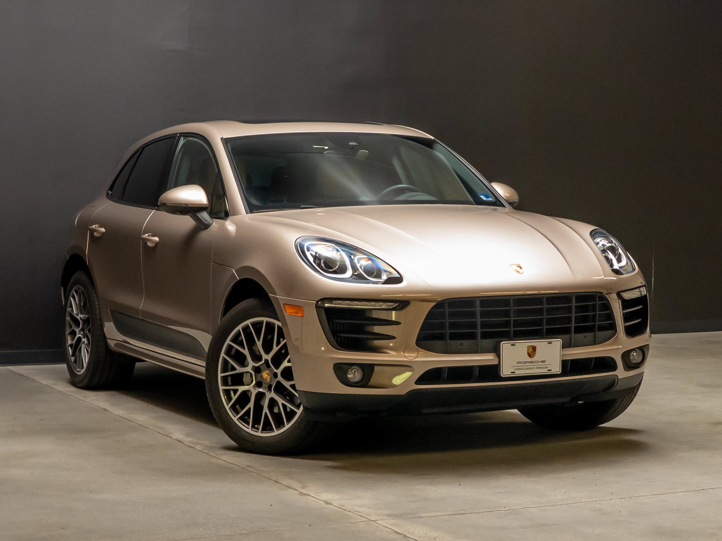 Certified 2017 Porsche Macan S AWD/4WD image 9