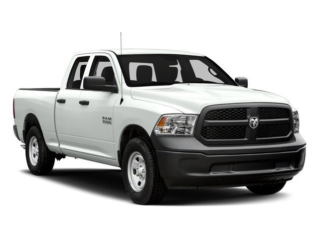 Used 2017 RAM 1500 Express AWD/4WD image 9