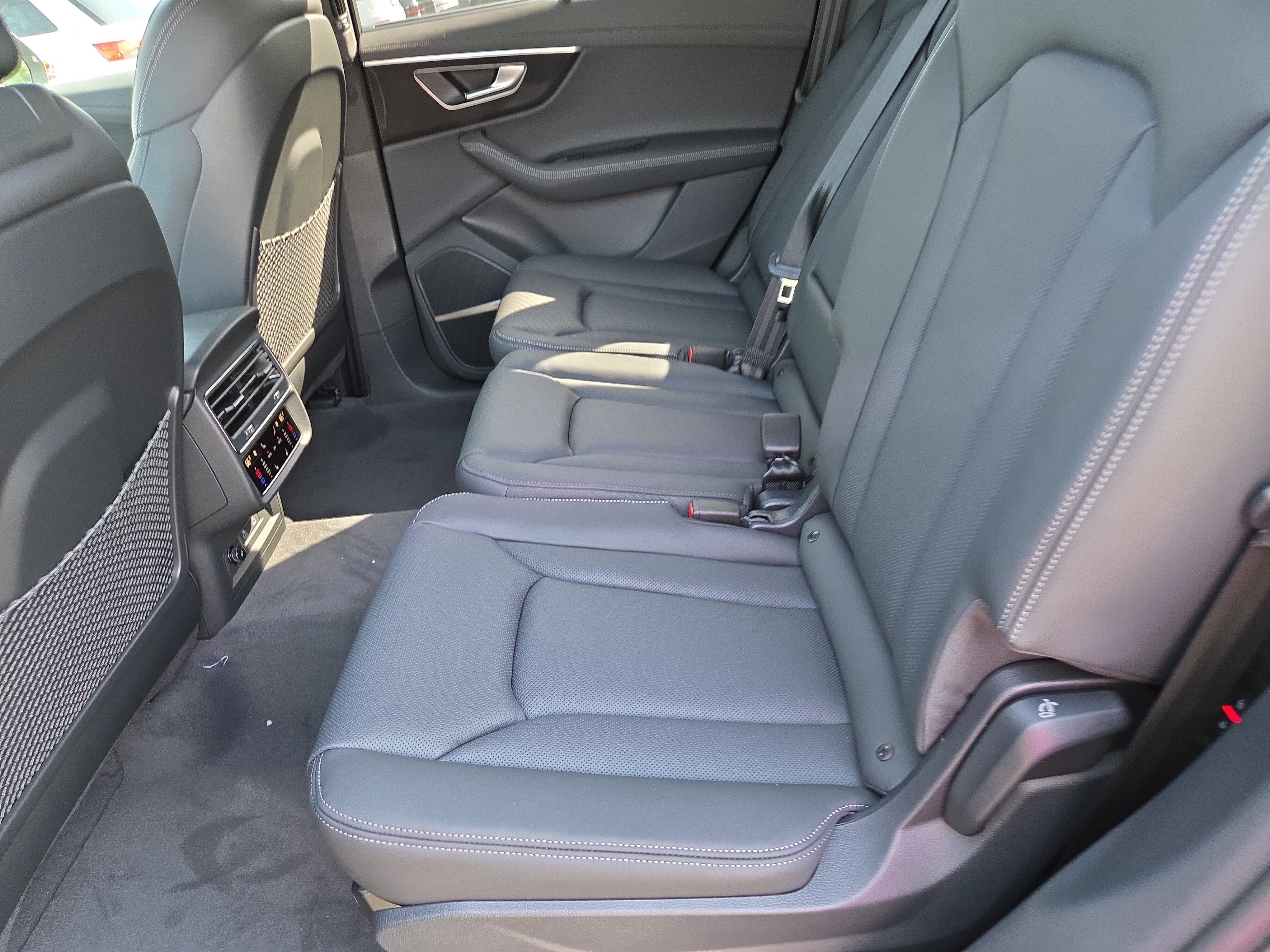 New 2026 Audi Q7 3.0T Prestige AWD/4WD image 6