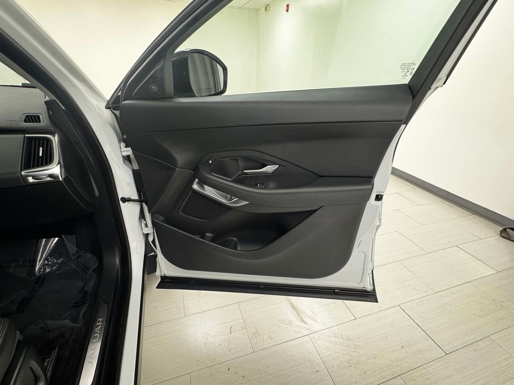 Used 2020 Jaguar E-PACE image 13