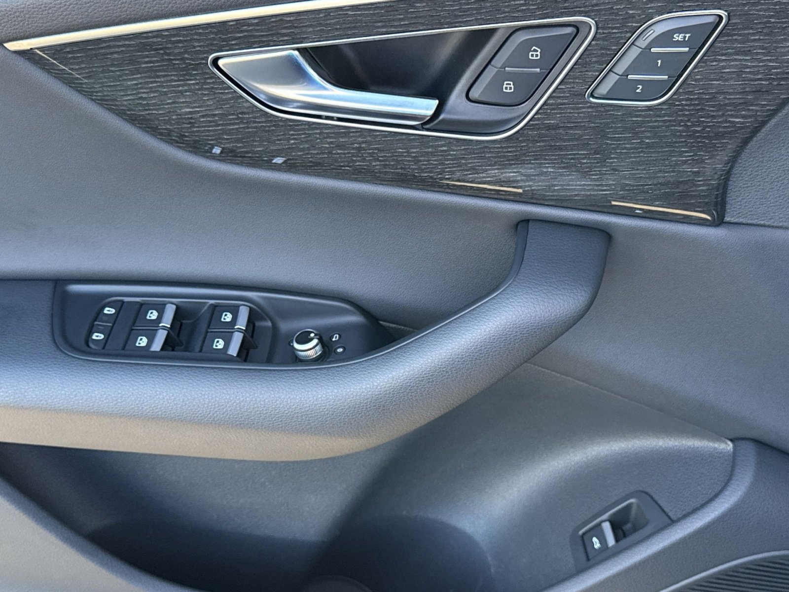 Used 2022 Audi Q7 3.0T Premium Plus w/ Premium Plus Package image 15