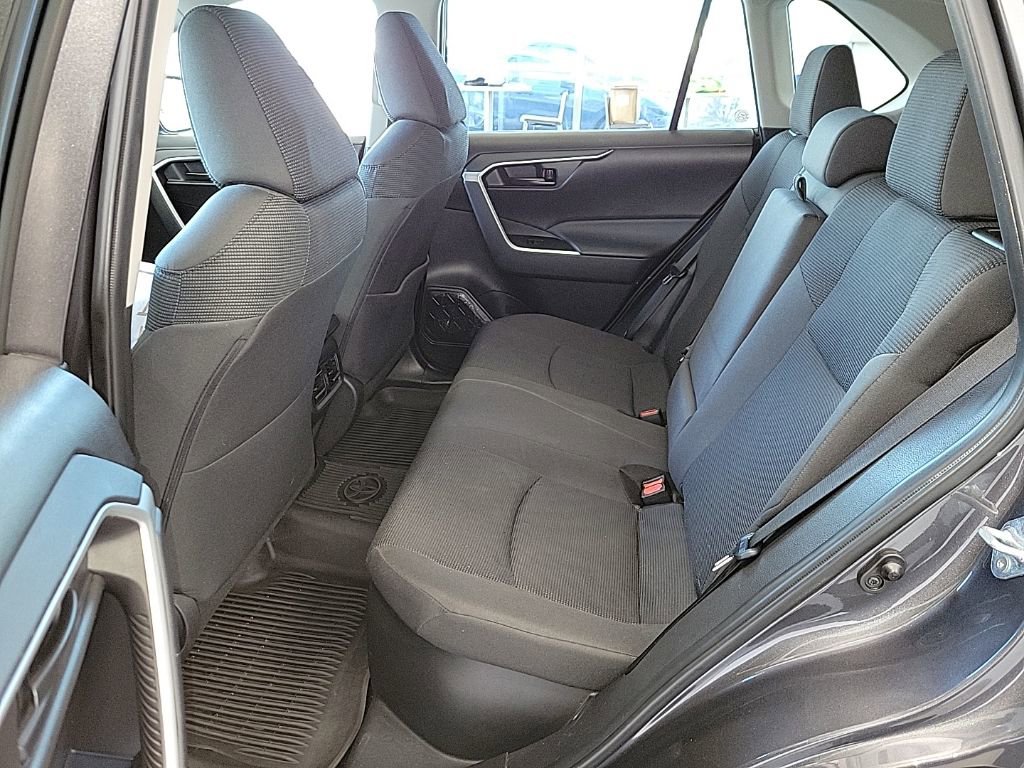 Used 2024 Toyota RAV4 LE AWD/4WD image 10