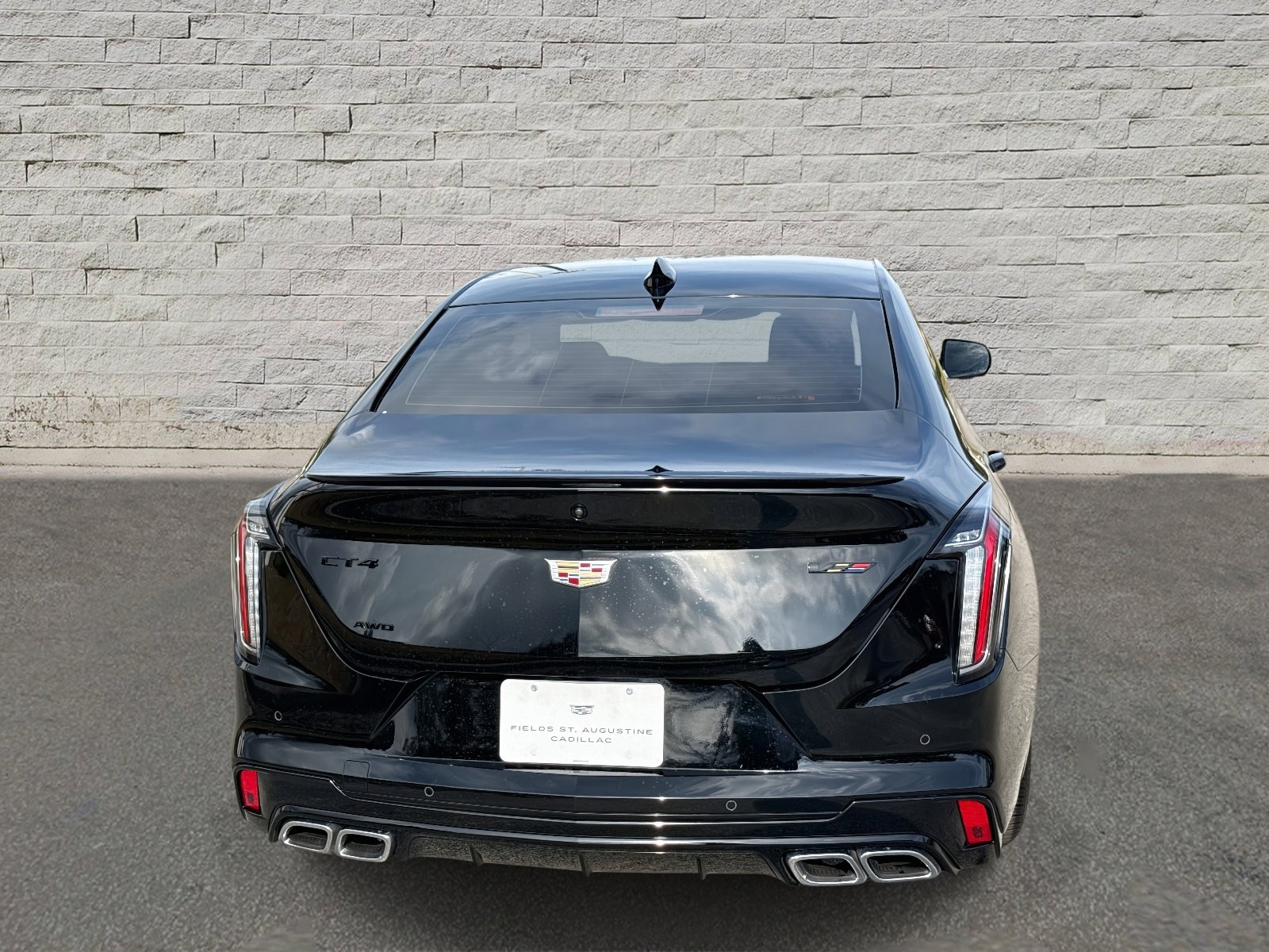 Used 2025 Cadillac CT4 V w/ LPO, ONYX Package image 6