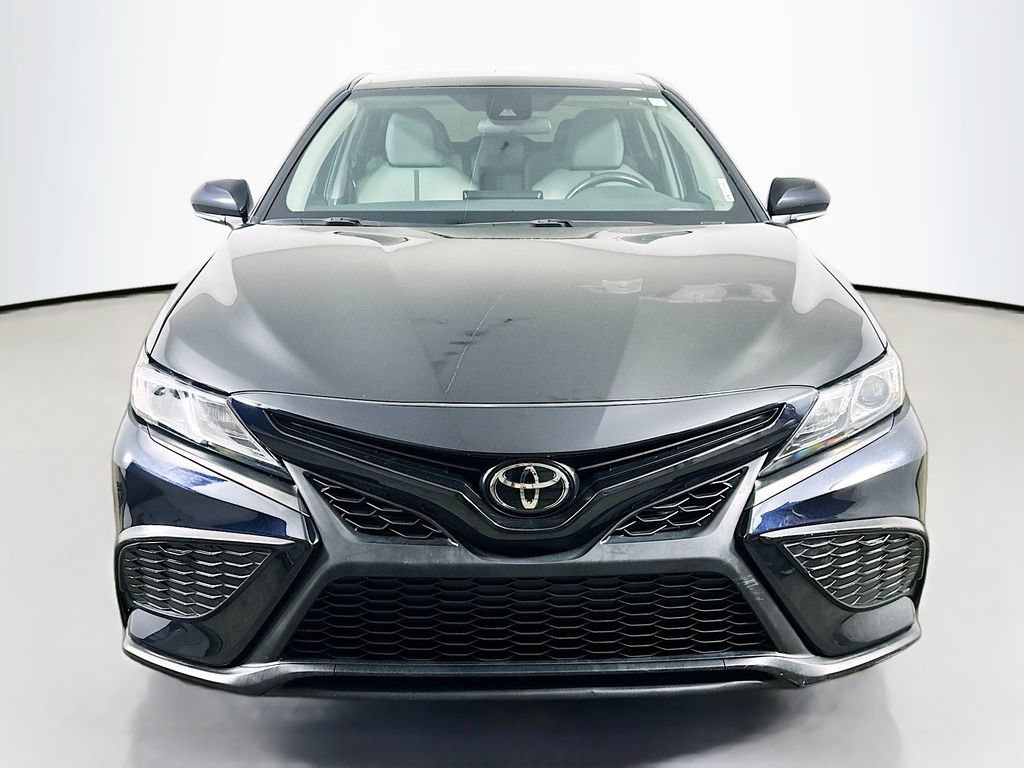 Used 2024 Toyota Camry SE FWD video 2