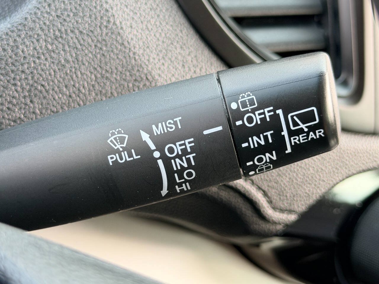 Used 2015 Honda CR-V LX image 38