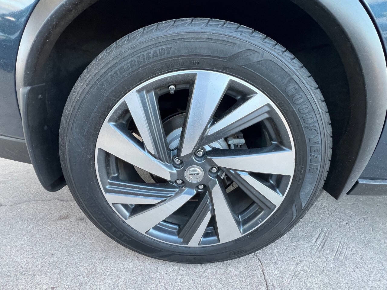 Used 2015 Nissan Murano Platinum w/ Platinum Technology Package AWD/4WD image 11