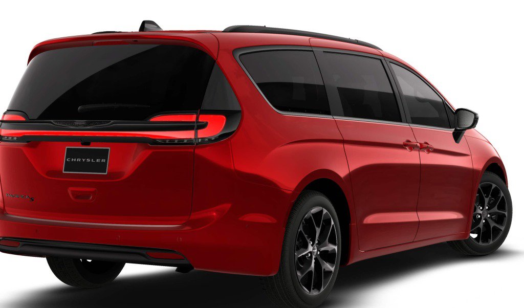 New 2026 Chrysler Pacifica Select image 2