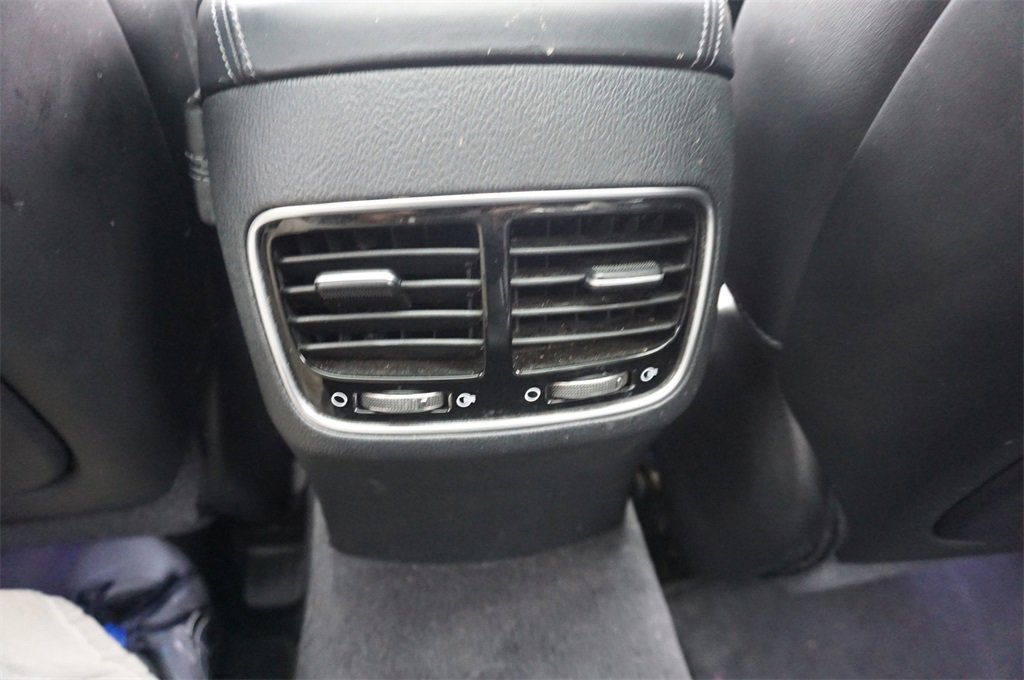 Used 2016 Kia K900 Luxury w/ Luxury VIP Package image 17