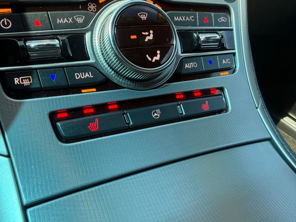 Used 2019 Lincoln MKZ Reserve w/ Reserve Plus Package image 33