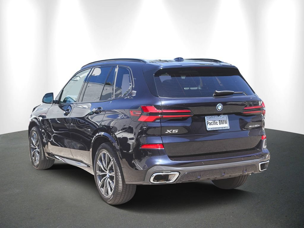 Used 2024 BMW X5 xDrive50e w/ M Sport Package AWD/4WD image 4