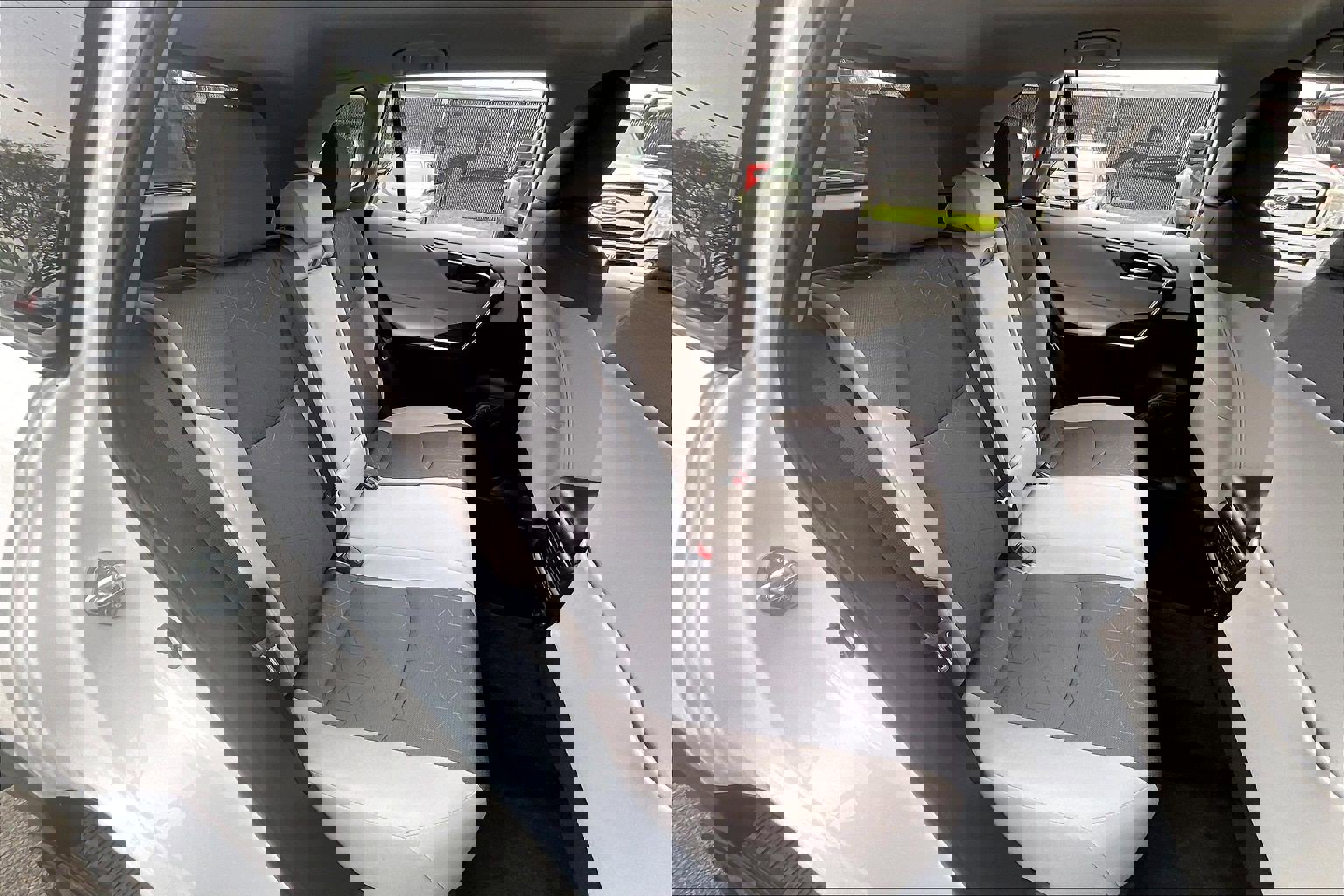 Used 2024 Toyota RAV4 XLE image 31