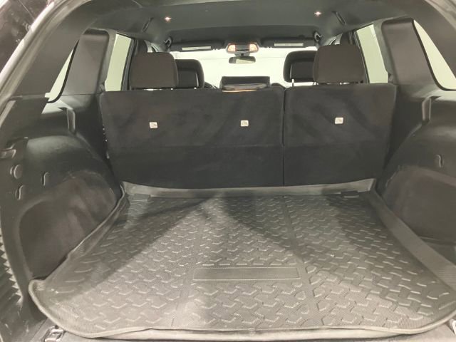 Used 2021 Jeep Grand Cherokee Laredo AWD/4WD image 25