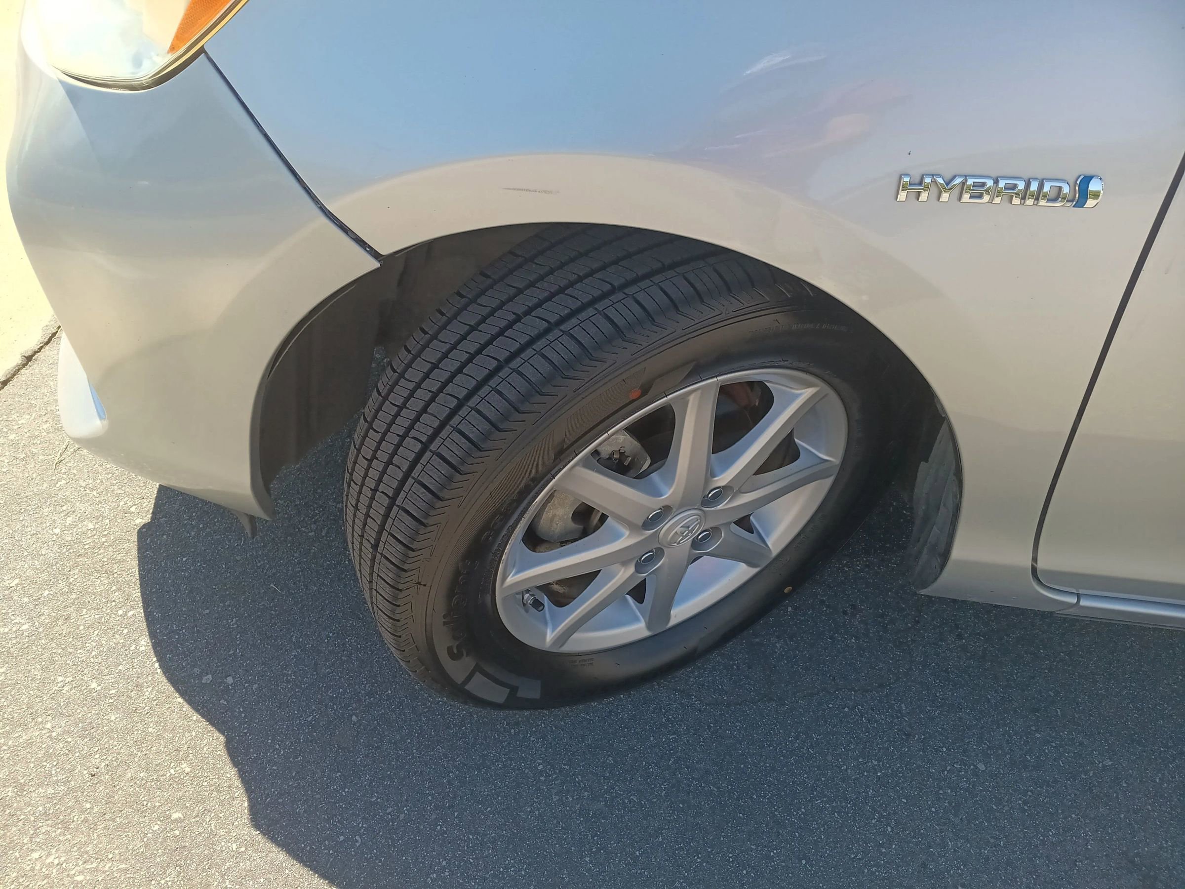 Used 2012 Toyota Prius C Four image 25