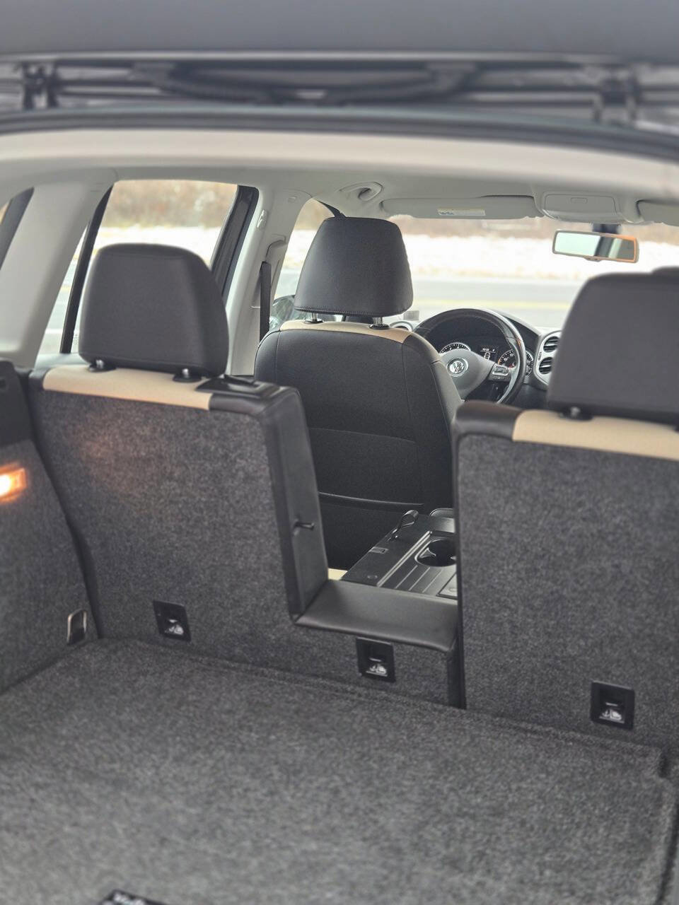 Used 2016 Volkswagen Tiguan S image 17