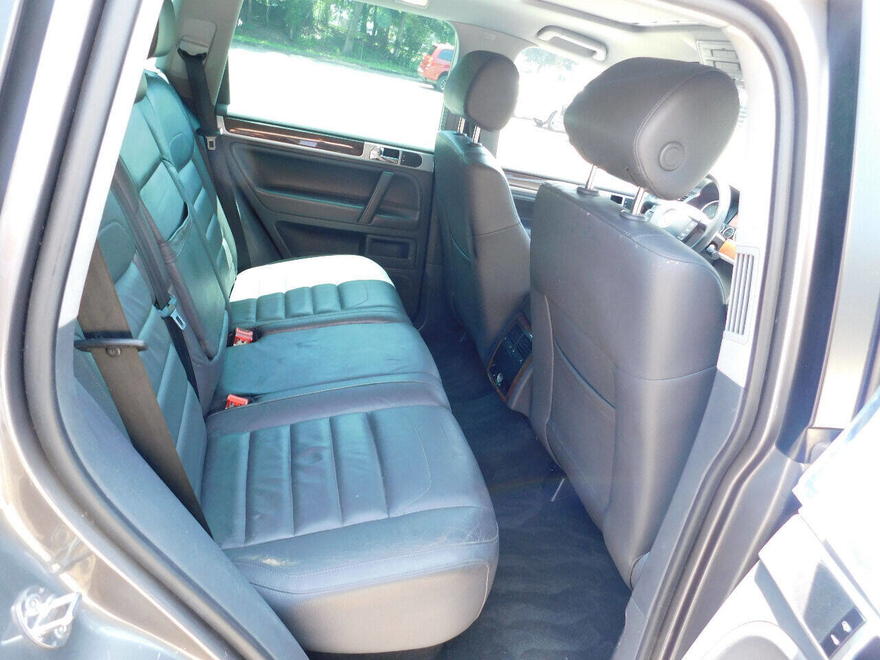Used 2008 Volkswagen Touareg V6 AWD/4WD image 31
