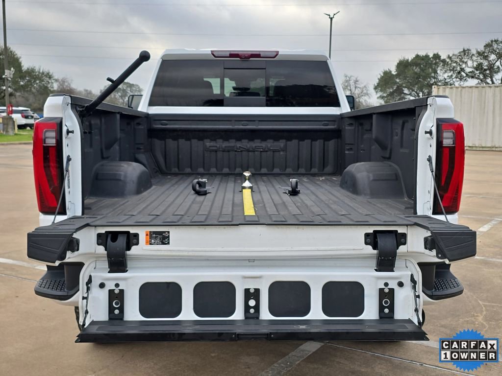 Used 2024 GMC Sierra 3500 Denali w/ Denali Reserve Package image 12