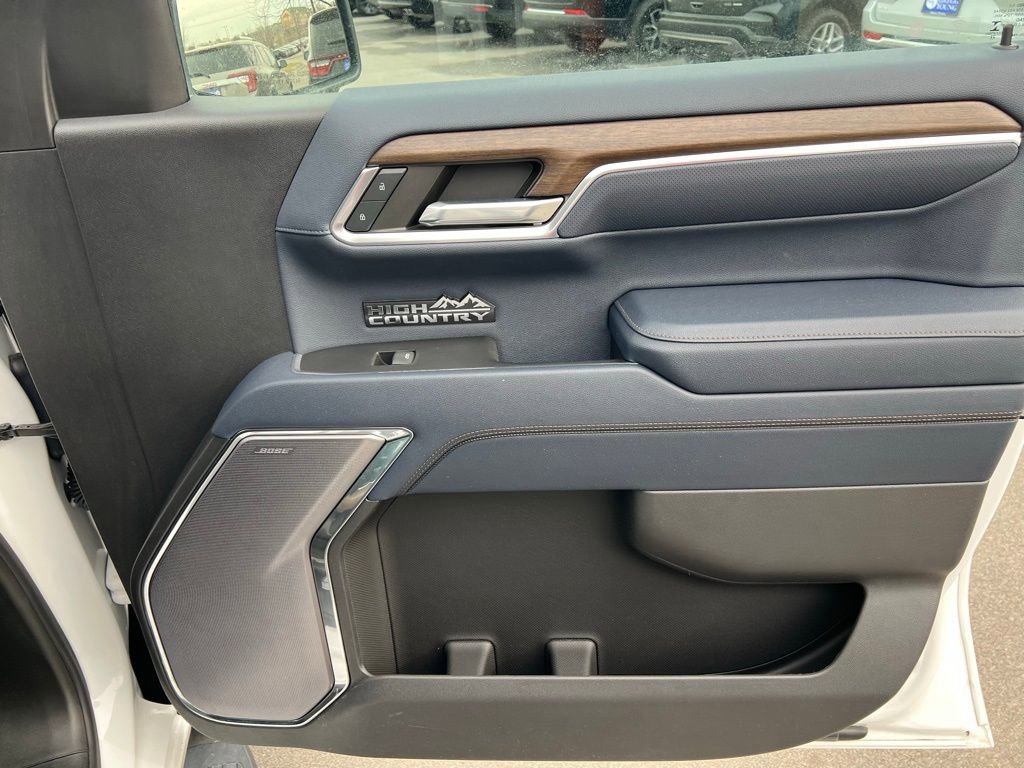 Used 2022 Chevrolet Silverado 1500 High Country w/ High Country Premium Package image 25