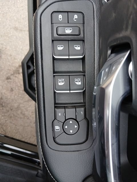 New 2026 RAM 4500 4x4 Crew Cab DRW w/ Laramie Trim Package image 49