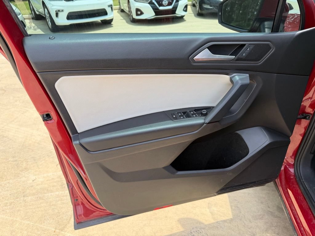 Used 2019 Volkswagen Tiguan SE FWD image 9