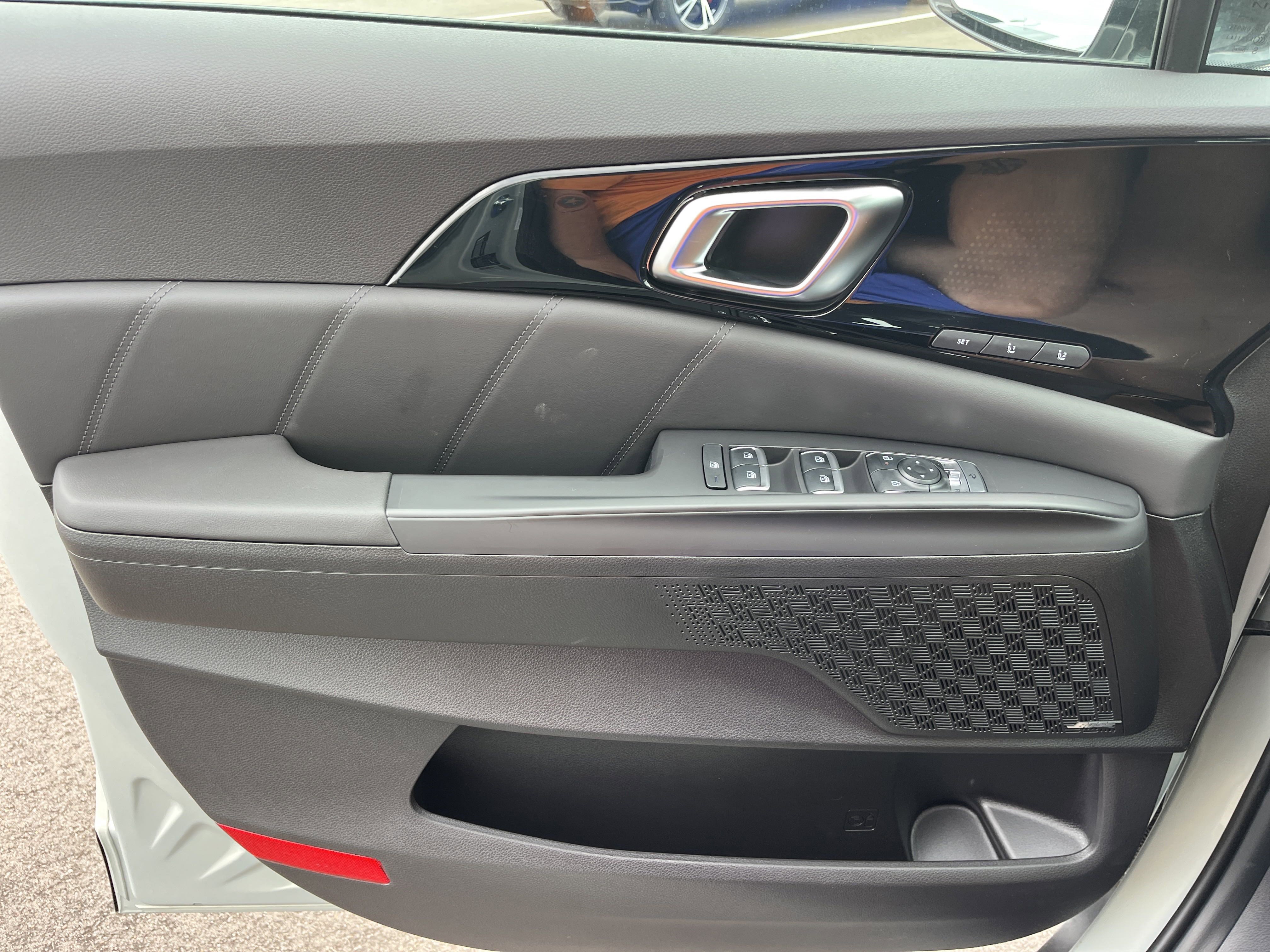 New 2026 Kia Carnival SX Prestige image 9