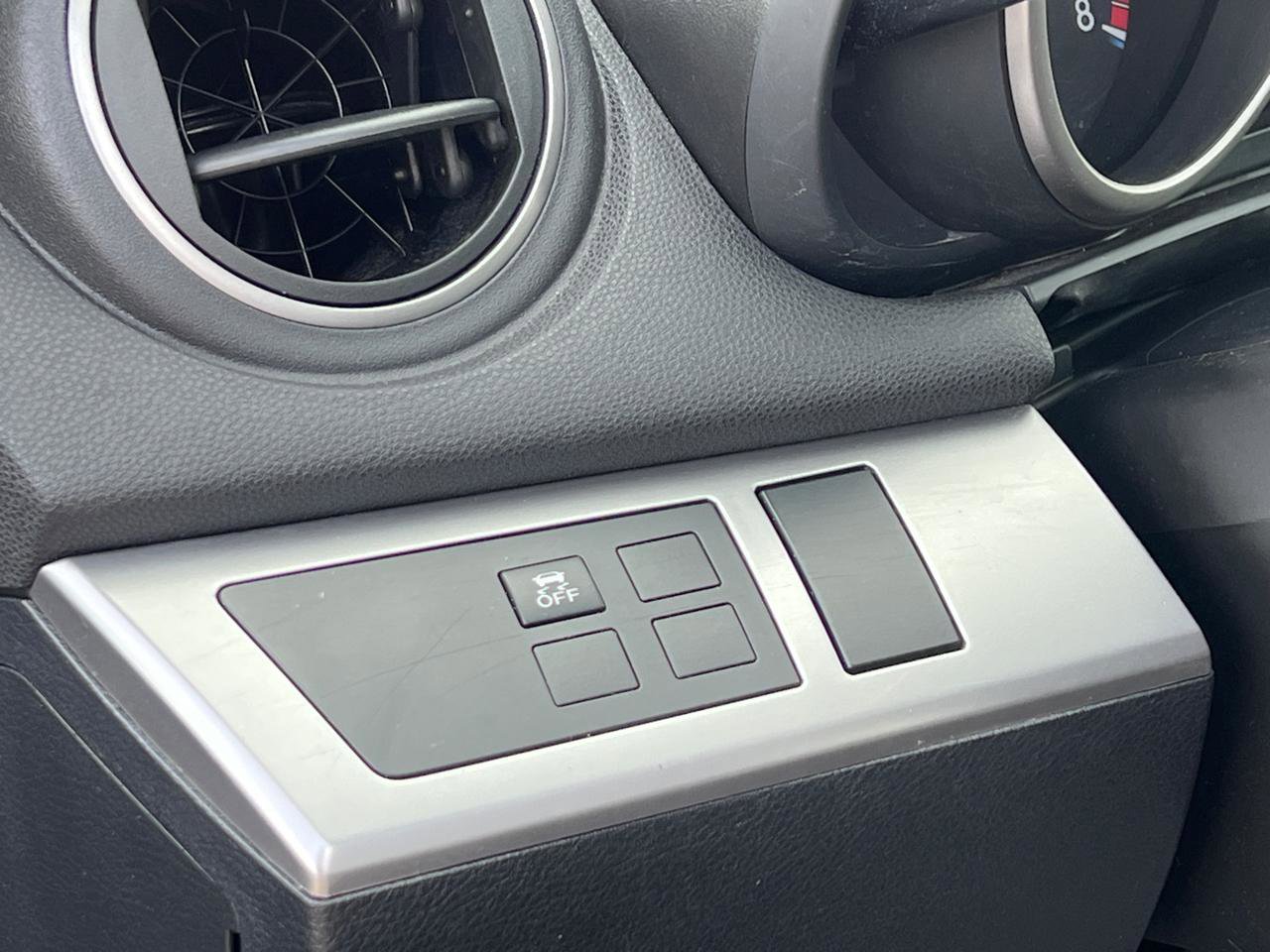 Used 2012 MAZDA MAZDA3 i Touring image 17