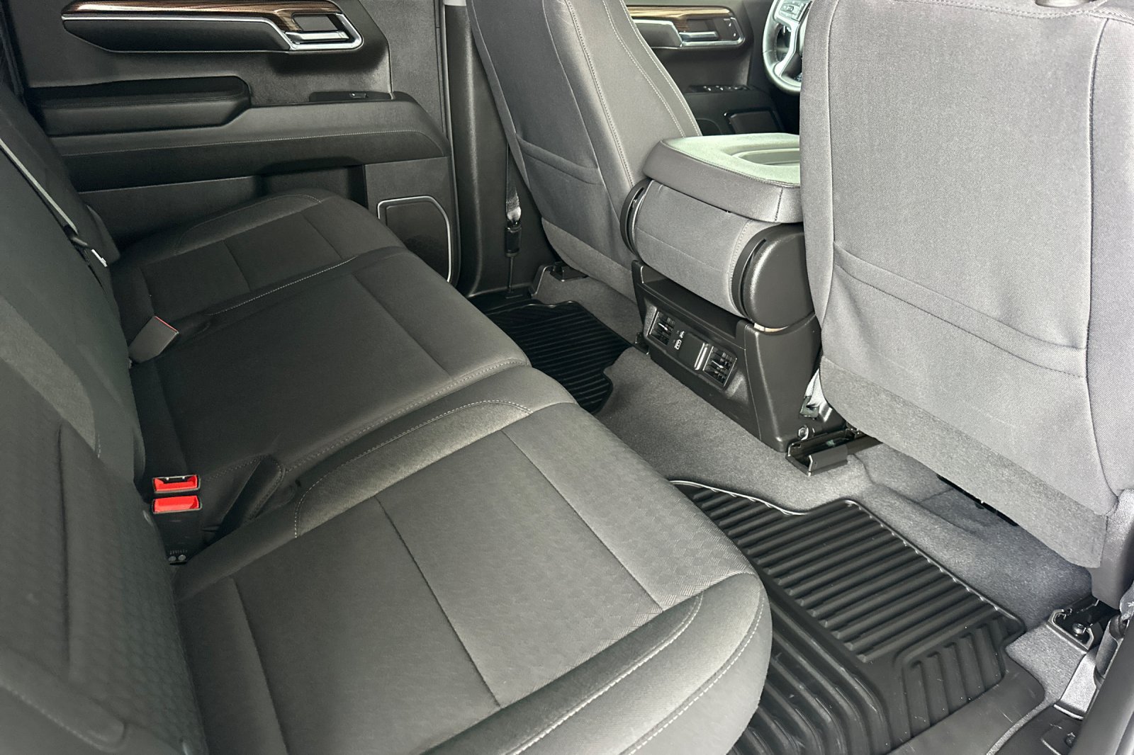 Certified 2024 Chevrolet Silverado 1500 RST w/ LPO, Dark Essentials Package RWD image 18