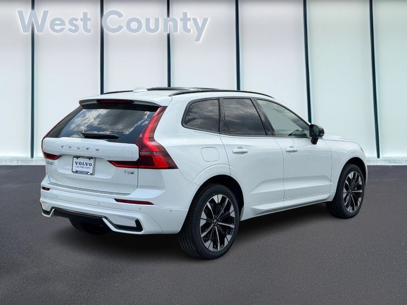 New 2026 Volvo XC60 T8 Plus w/ Climate Package AWD/4WD image 3