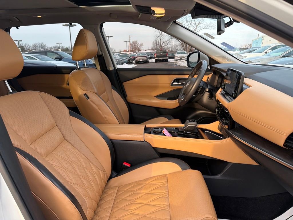 Used 2023 Nissan Rogue Platinum w/ Platinum Premium Package image 38