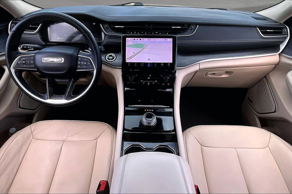 Used 2021 Jeep Grand Cherokee L Limited RWD image 7