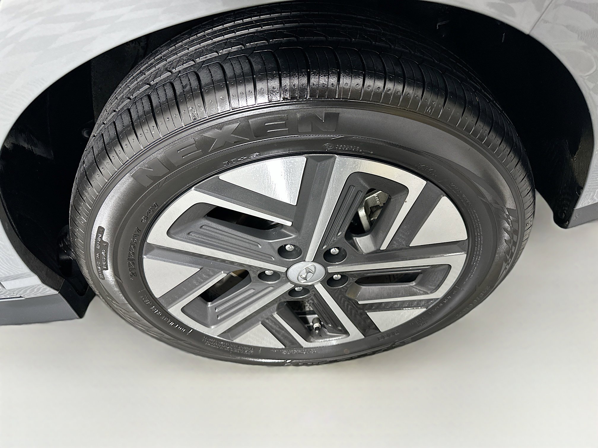 Used 2023 Hyundai Kona SE w/ Cargo Package image 11