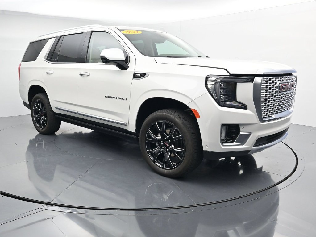 Used 2024 GMC Yukon Denali w/ Advanced Technology Package AWD/4WD image 6