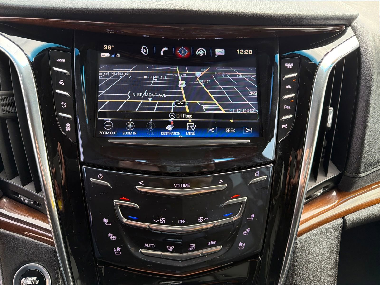 Used 2017 Cadillac Escalade Premium Luxury w/ LPO, Radiant Package AWD/4WD image 19