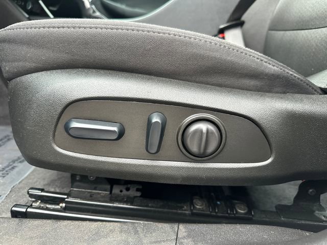 Used 2024 Chevrolet Malibu LT FWD image 25