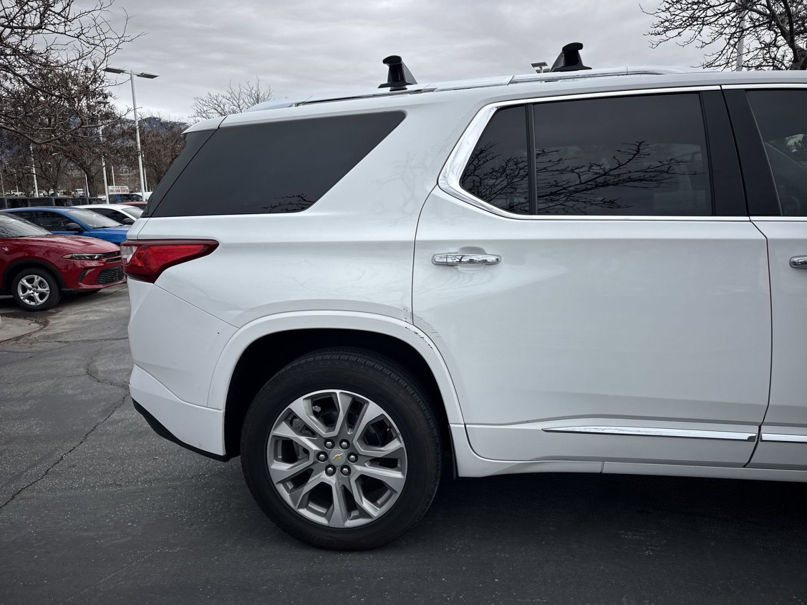 Used 2020 Chevrolet Traverse Premier image 14