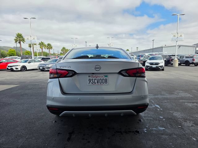 Used 2025 Nissan Versa SV FWD image 10