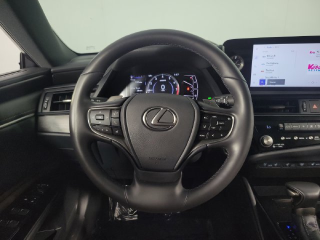 Used 2025 Lexus ES 350 w/ Premium Package FWD image 23