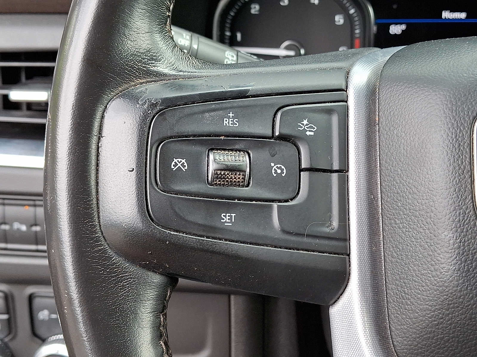 Used 2021 GMC Yukon SLE AWD/4WD image 22