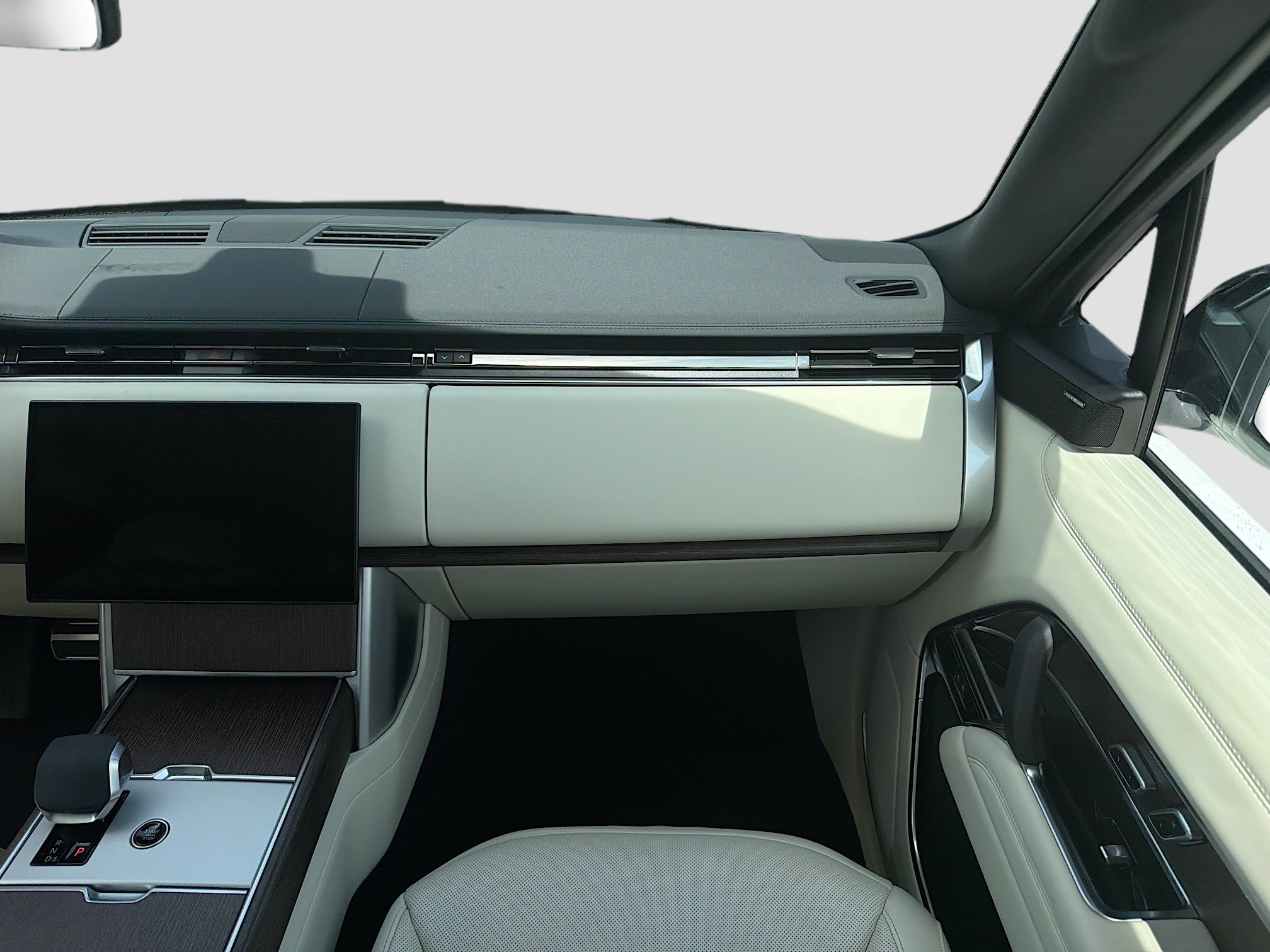 Used 2024 Land Rover Range Rover SE AWD/4WD image 19