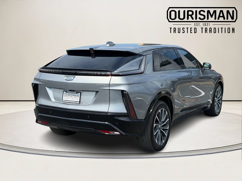 Used 2024 Cadillac Lyriq Sport AWD/4WD image 7