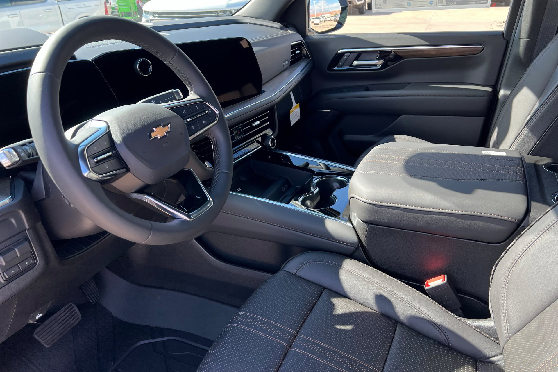 New 2026 Chevrolet Suburban High Country image 16