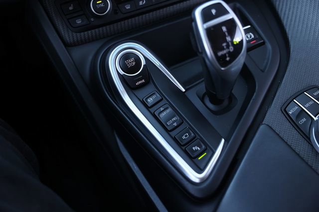 Used 2019 BMW i8 Coupe image 41