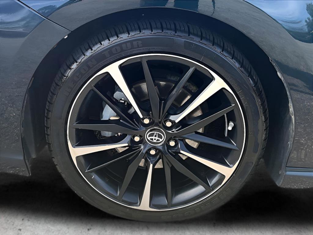 Used 2019 Toyota Camry XSE w/ Navigation Package image 11