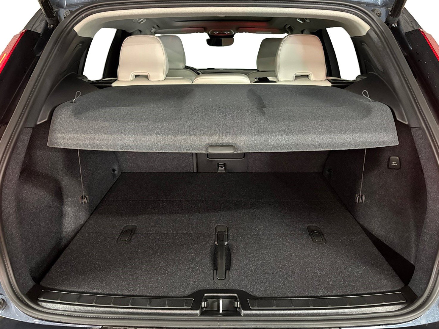 New 2026 Volvo XC40 B5 Ultra w/ Climate Package AWD/4WD image 17