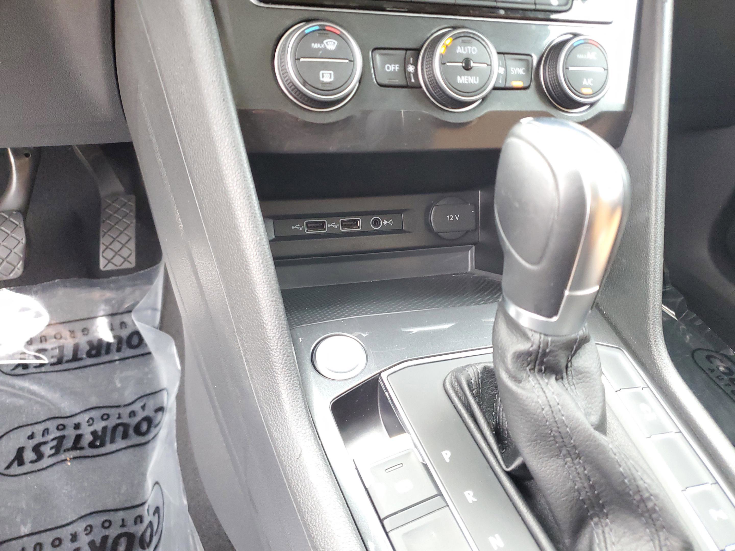 Used 2019 Volkswagen Tiguan S FWD image 21