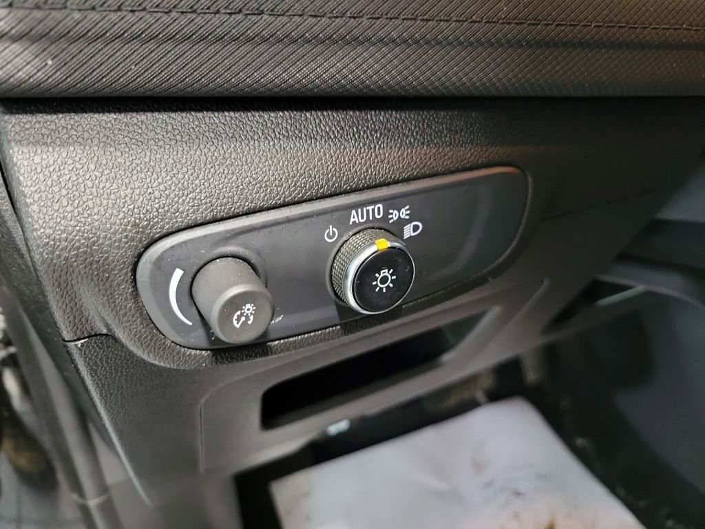 Used 2024 Chevrolet TrailBlazer LS image 36